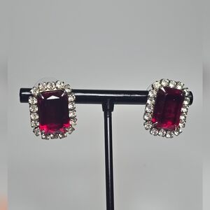 Radiant Ruby-Red Crystal Halo Stud Earrings - Women Jewelry